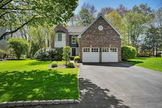 10 Wilton Hunt Rd, Wilton, CT 06897