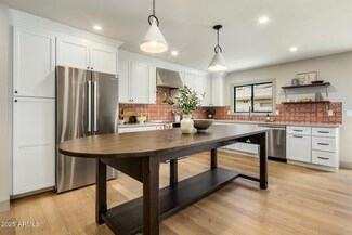 8361 E Vía de Viva, Scottsdale, AZ 85258