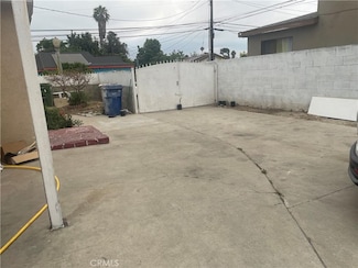 674 E 115th St Unit B, Los Angeles, CA 90059