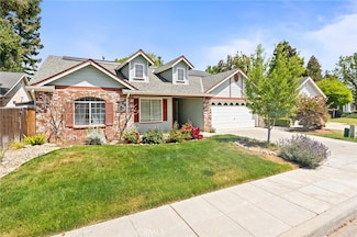 4650 W Chennault Ave, Fresno, CA 93722