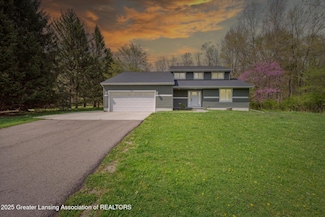 263 E Sherwood Rd, Williamston, MI 48895