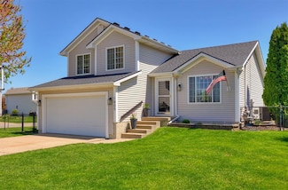 1805 SE Florence Dr, Waukee, IA 50263