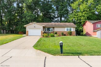 2576 Abington Rd, Fairlawn, OH 44333