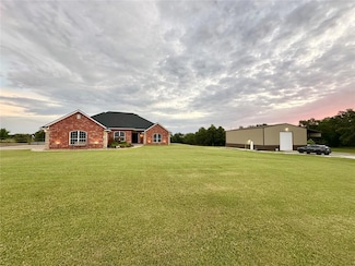 30260 Sleepy Hollow Dr, McLoud, OK 74851