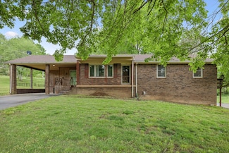148 Maple St, Gordonsville, TN 38563