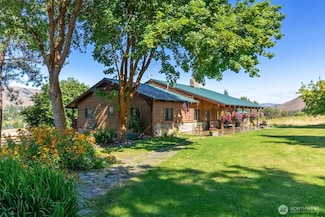 54 Wilson Rd, Winthrop, WA 98862