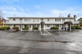 33424 Bunker Hill Ln, Glade Spring, VA 24340