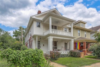 4011 Mercier St, Kansas City, MO 64111