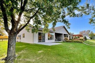 410 Irving Beach Dr, Bemidji, MN 56601