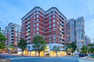 880 N Pollard St Unit 624, Arlington, VA 22203