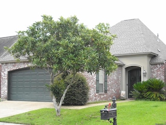 10655 Woodland Oaks Dr, Baton Rouge, LA 70809