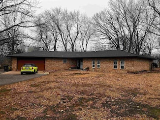 1720 E Madison Ave, Arkansas City, KS 67005