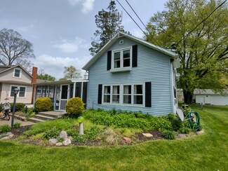 3258 S County Road 210, Knox, IN 46534