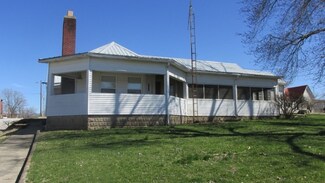 102 E Lafayette St, Winslow, IN 47598