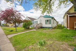 316 W 3rd Ave N, Aurora, MN 55705