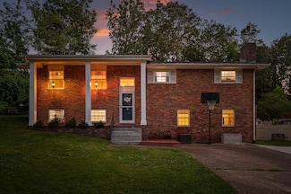 1310 Tabitha Dr, Hixson, TN 37343