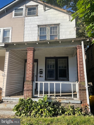 225 Woodlawn Ave, Trenton, NJ 08609