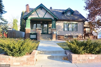 1227 11th St E, Glencoe, MN 55336