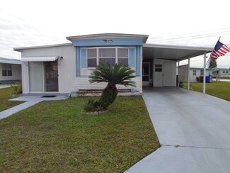 42 Kelly Dr, Lakeland, FL 33815