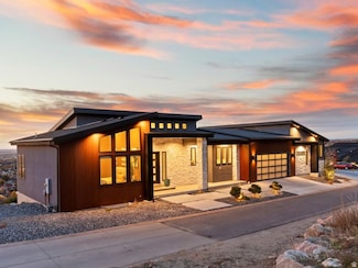 1766 View Ct, Fruit Heights, UT 84037