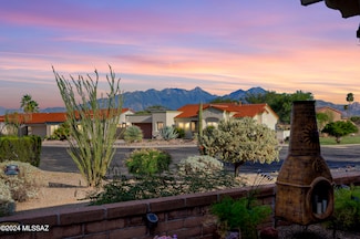 1672 W Circulo de La Pinata, Green Valley, AZ 85622