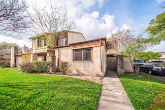 8532 Dairy View Ln, Houston, TX 77072