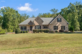 7525 Aspen Grove Dr, Belews Creek, NC 27009