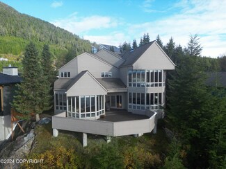 125 Knutson Dr, Sitka, AK 99835