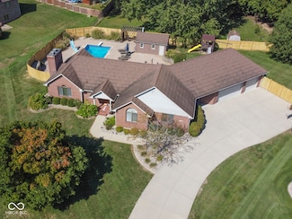 2405 Valley Ct, Shelbyville, IN 46176