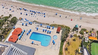 19201 Collins Ave Unit 447, Sunny Isles Beach, FL 33160