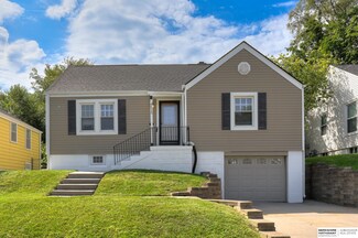 4515 Mayberry St, Omaha, NE 68106