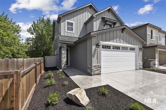 2134 N Woodcreek St, Boise, ID 83704