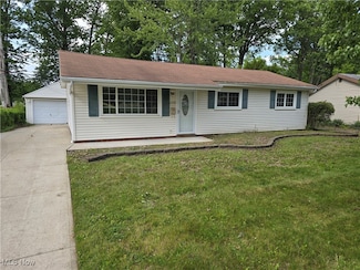 24706 Fawn Dr, North Olmsted, OH 44070