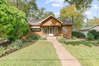 308 W Lindsborg St, Lindsborg, KS 67456