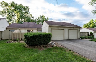 9123 S Greenridge Ln Unit 8, Bloomington, IN 47401