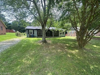 522 Osborne Rd, Winston Salem, NC 27103
