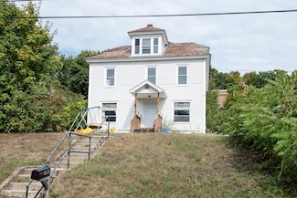 45 Granite St, Mexico, ME 04257