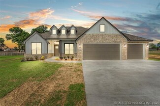 4525 S Holly Dr, Tulsa, OK 74107