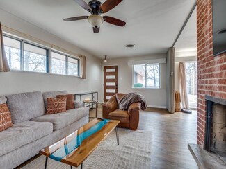 2100 Oak Hill Rd, Fort Worth, TX 76112