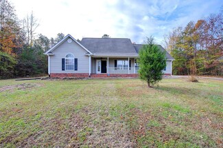 690 Hammett Rd, Campobello, SC 29322
