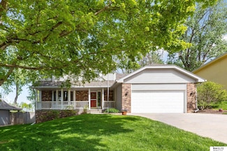 6219 S 79th Cir, Omaha, NE 68127