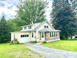634 Bodle Rd, Wyoming, PA 18644