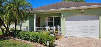 453 NE Midvale St, Port Saint Lucie, FL 34983