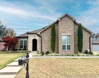 9570 E 103rd St, Tulsa, OK 74133