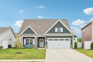 3707 Stormy Ln, Rockvale, TN 37153