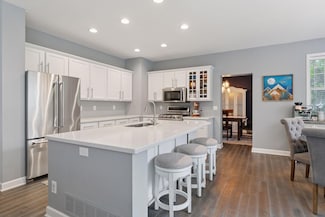 9151 Tyne Ln, Inver Grove Heights, MN 55077