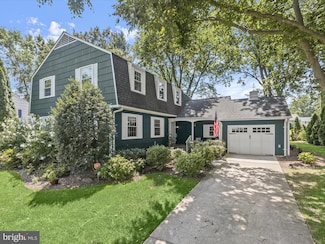 8220 Carrbridge Cir, Towson, MD 21204