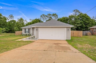 6856 Old Ln W, Milton, FL 32570