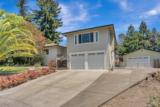 2080 Mount Olive Way, Santa Rosa, CA 95404