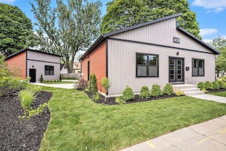 1430 W Laketon Ave, Muskegon, MI 49441